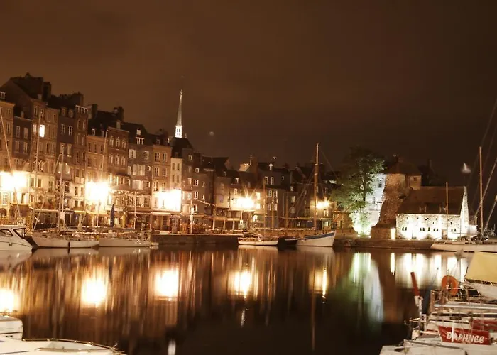 Chez Fifille Dans Parking Prive * Honfleur